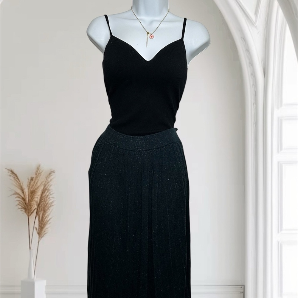 H&M New With Tags! Size Small Dark Blue Shimmer Pleated Midi Skirt Elastic Waist